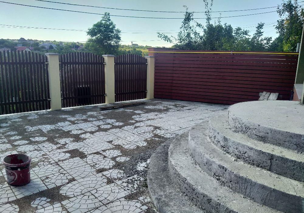 casă cu mansarda de vanzare