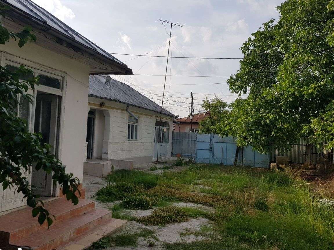 CASA cu teren 1000 mp-central comuna Vanatori-Vrancea- COMISION 0%
