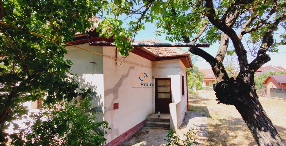 casa cu teren 830 mp in Lipovei