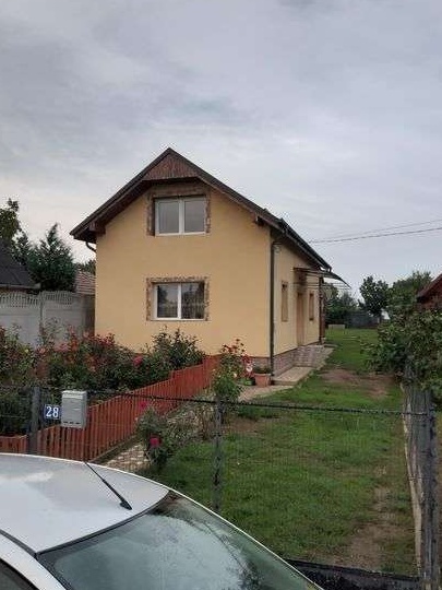 Casă cu teren 9 ari sat.Oar