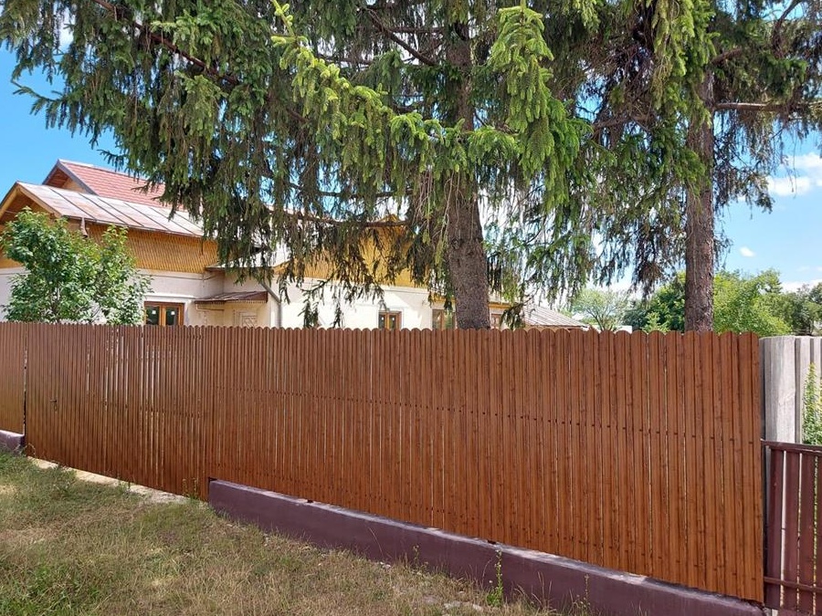Casa cu teren, central, Puchenii Mari