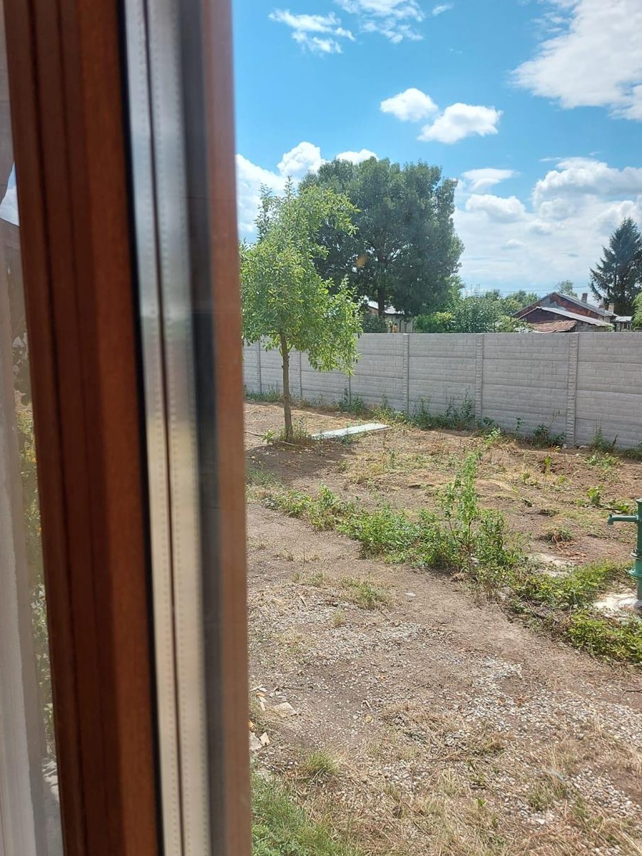 Casa cu teren, central, Puchenii Mari