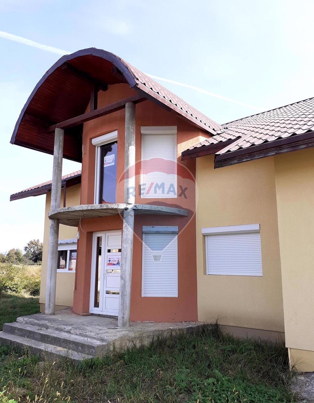 Casa cu teren in Lapusel