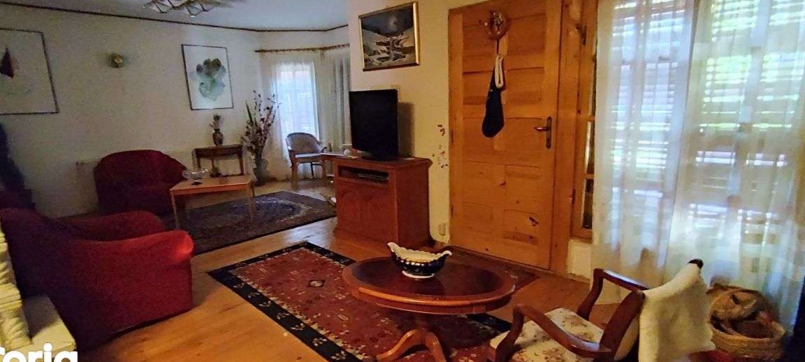 Casa cu teren  Moieciu de jos