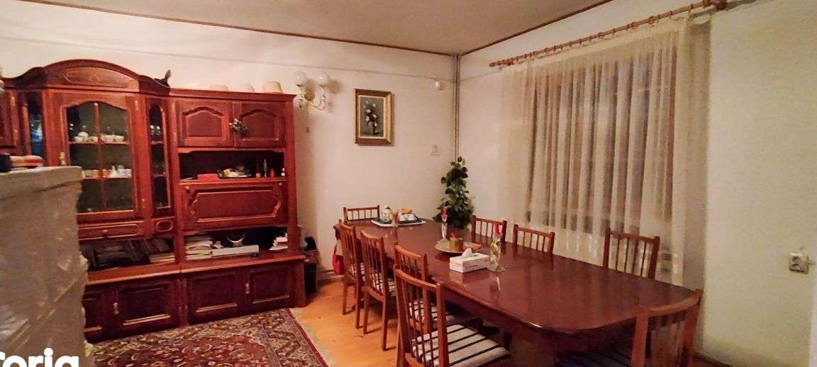 Casa cu teren  Moieciu de jos