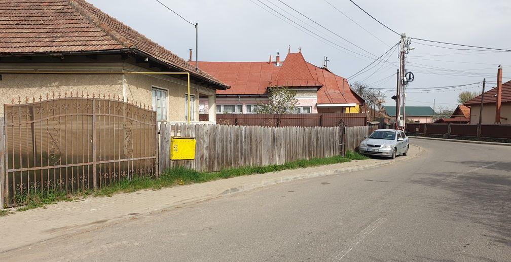 Casă cu toate utilitățile