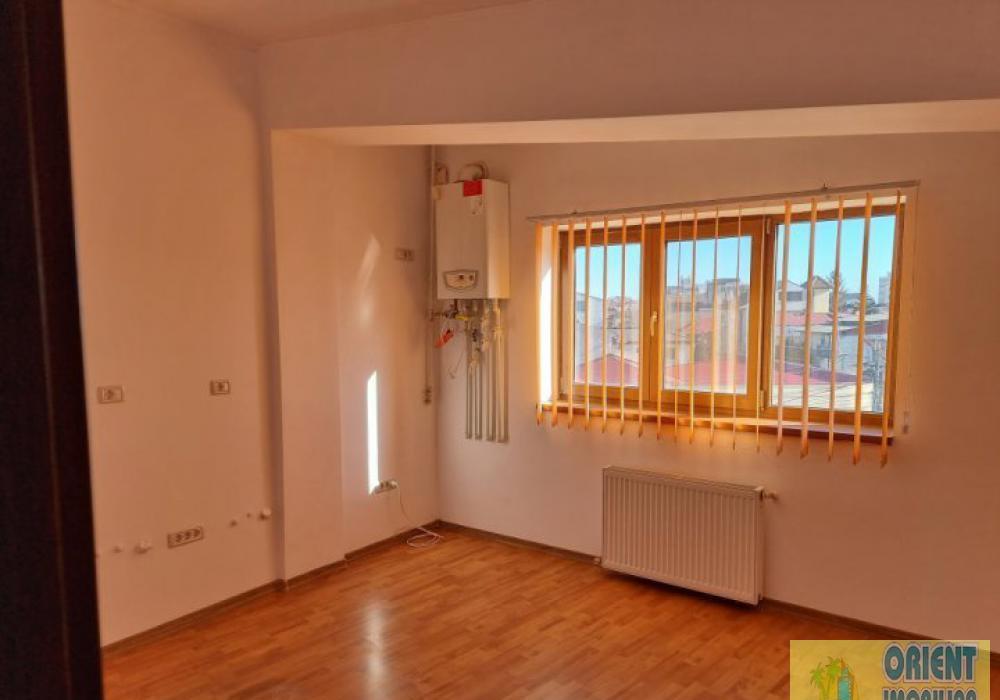 Casa de Cultura, spatiu birouri, 3 camere, inchirieri Constanta
