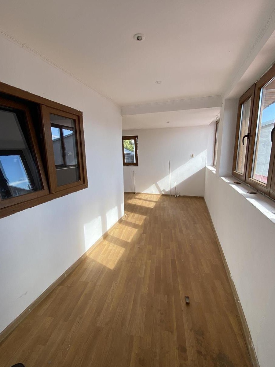 Casa de închiriat Etaj 1