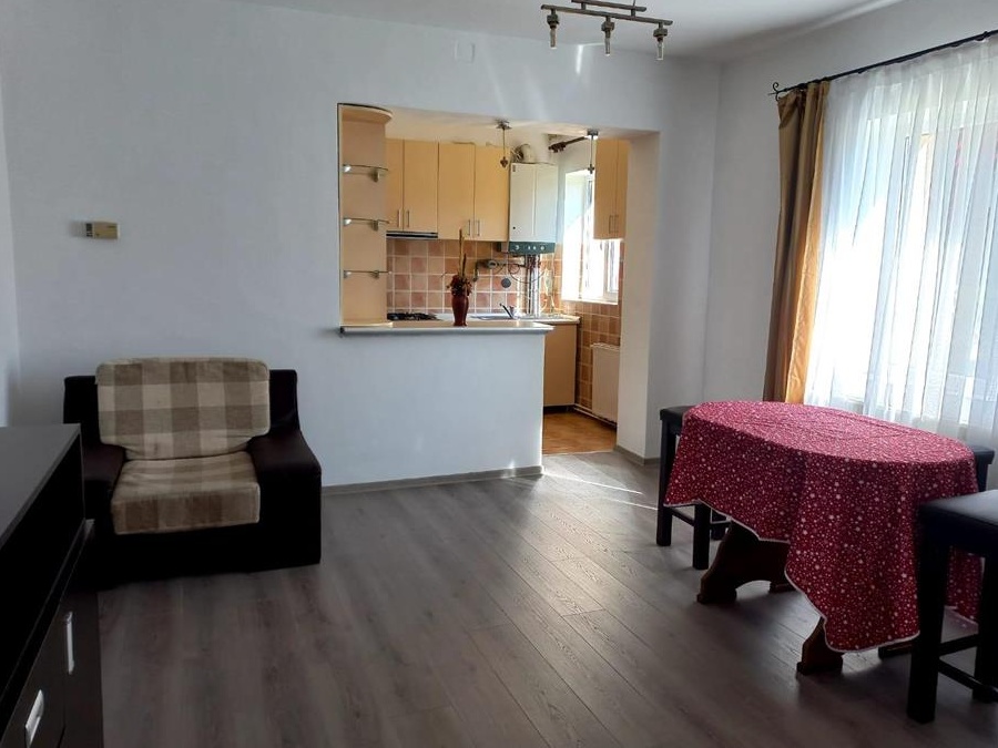 Casa de inchiriat in Târgu Lăpuș sau in regim hotelier,