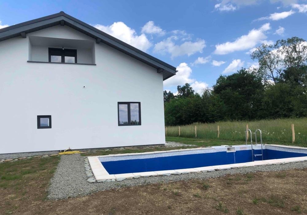 casa de vacanta si piscina