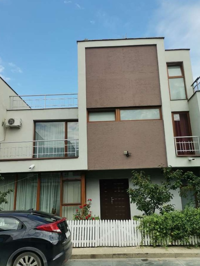 Casa de vânzare - 149000 euro negociabil