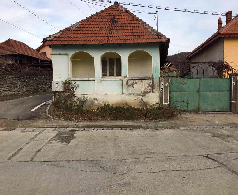 Casa de vanzare 1682mp Bumbesti-Jiu