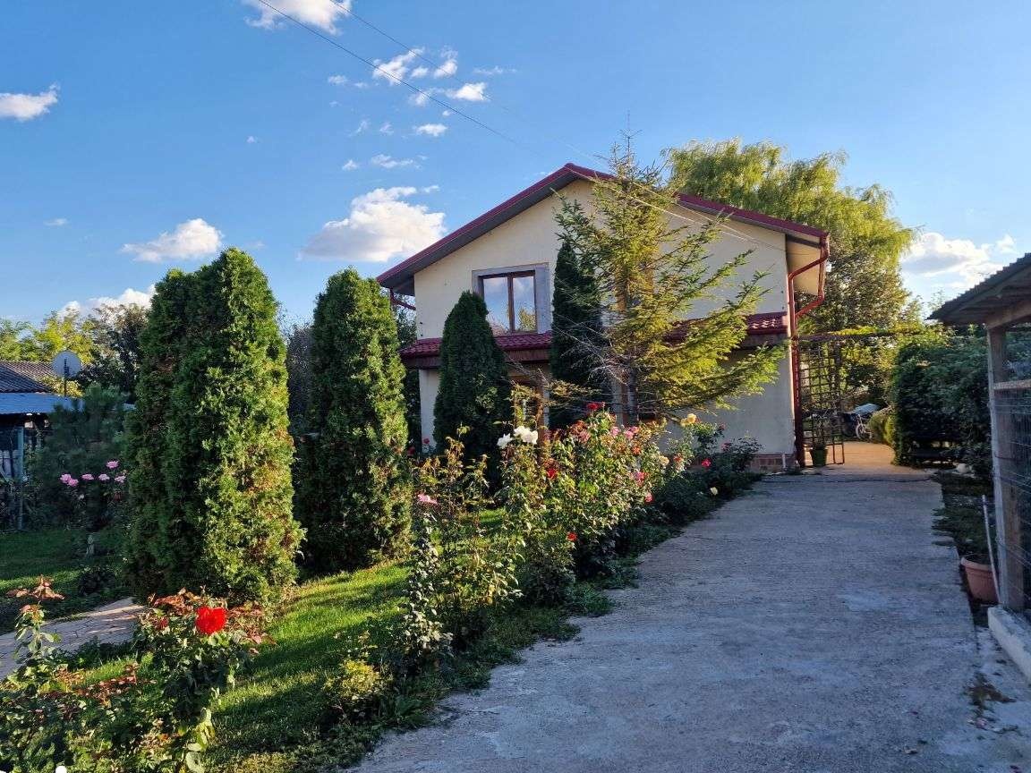 Casa de vanzare 210.000 - renovat recent