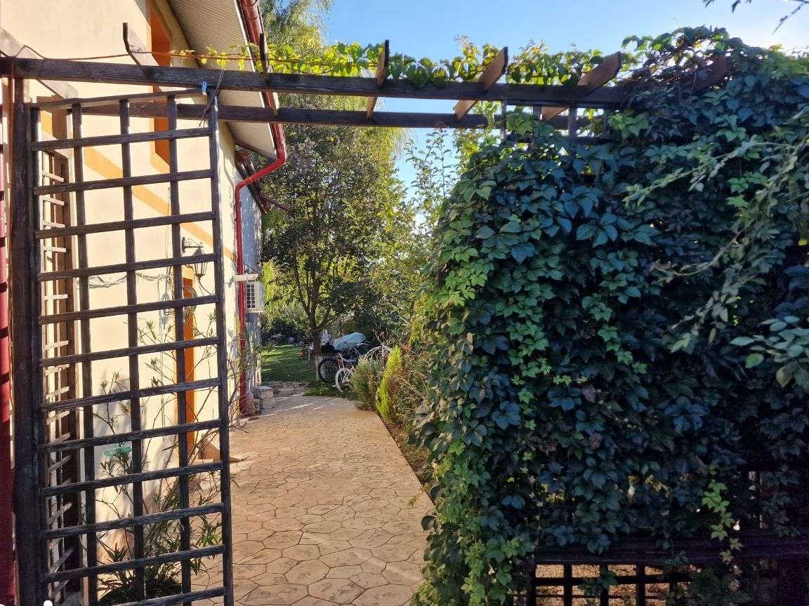 Casa de vanzare 210.000 - renovat recent