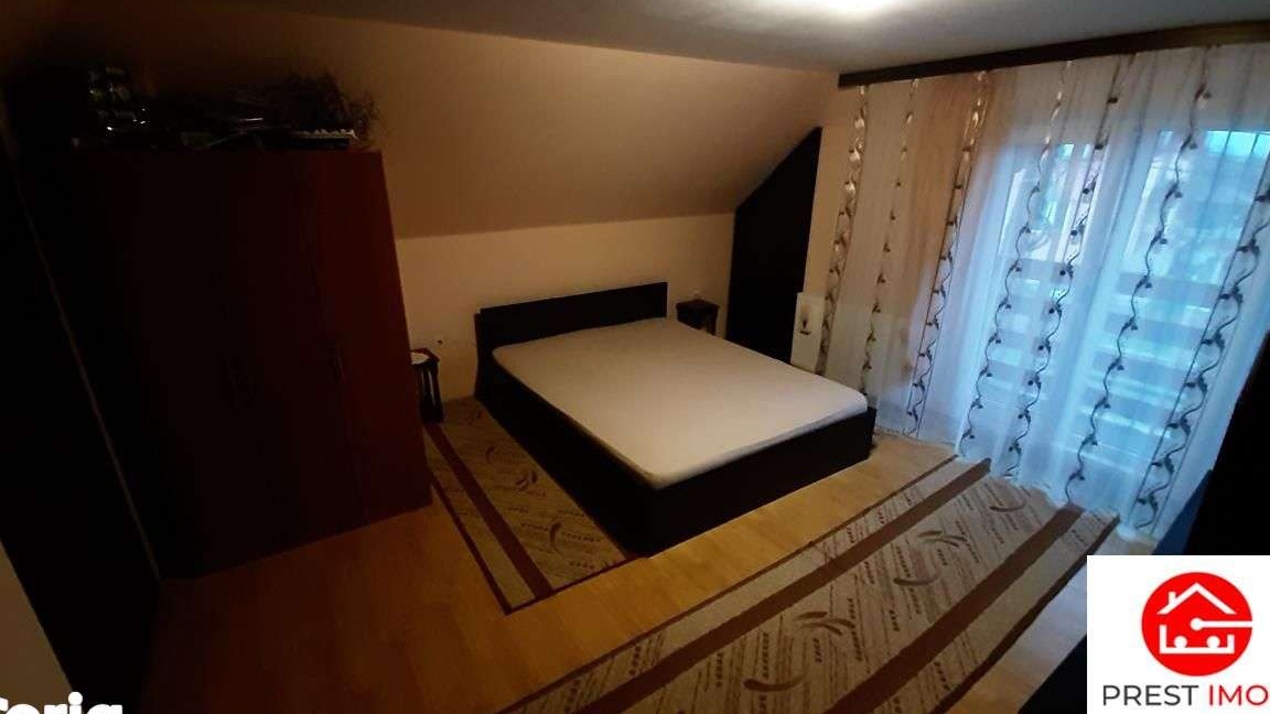 Casa de vanzare, 5 camere si teren  5 arii , Sincraiul de Mures