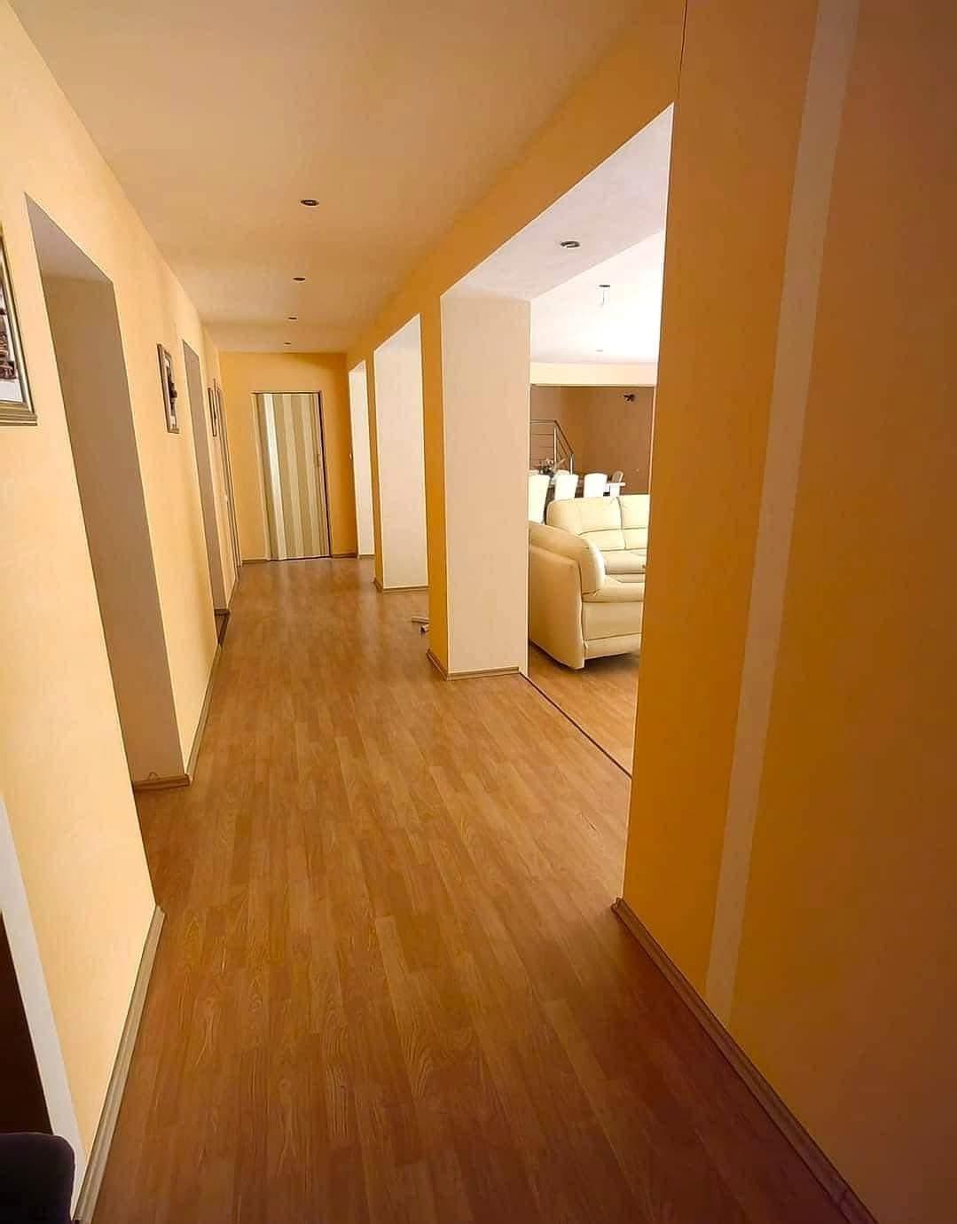 Casă de vânzare