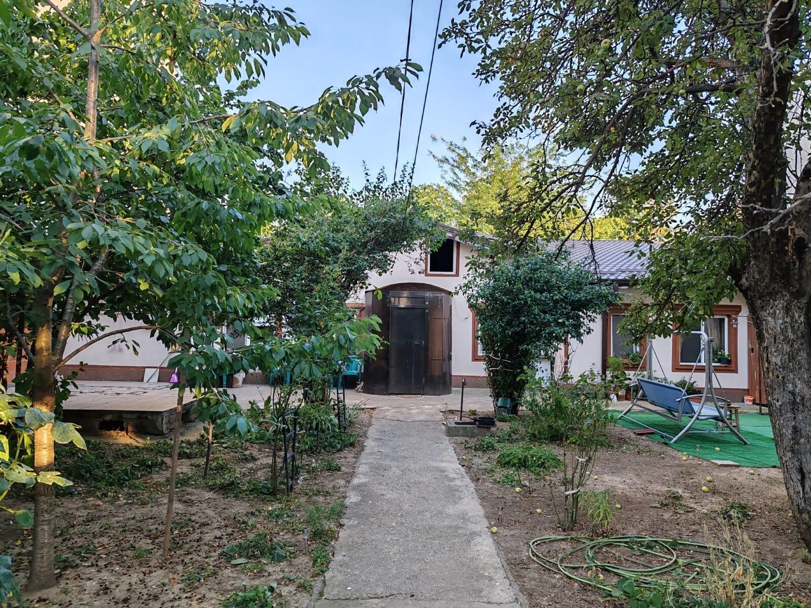 Casa de vânzare