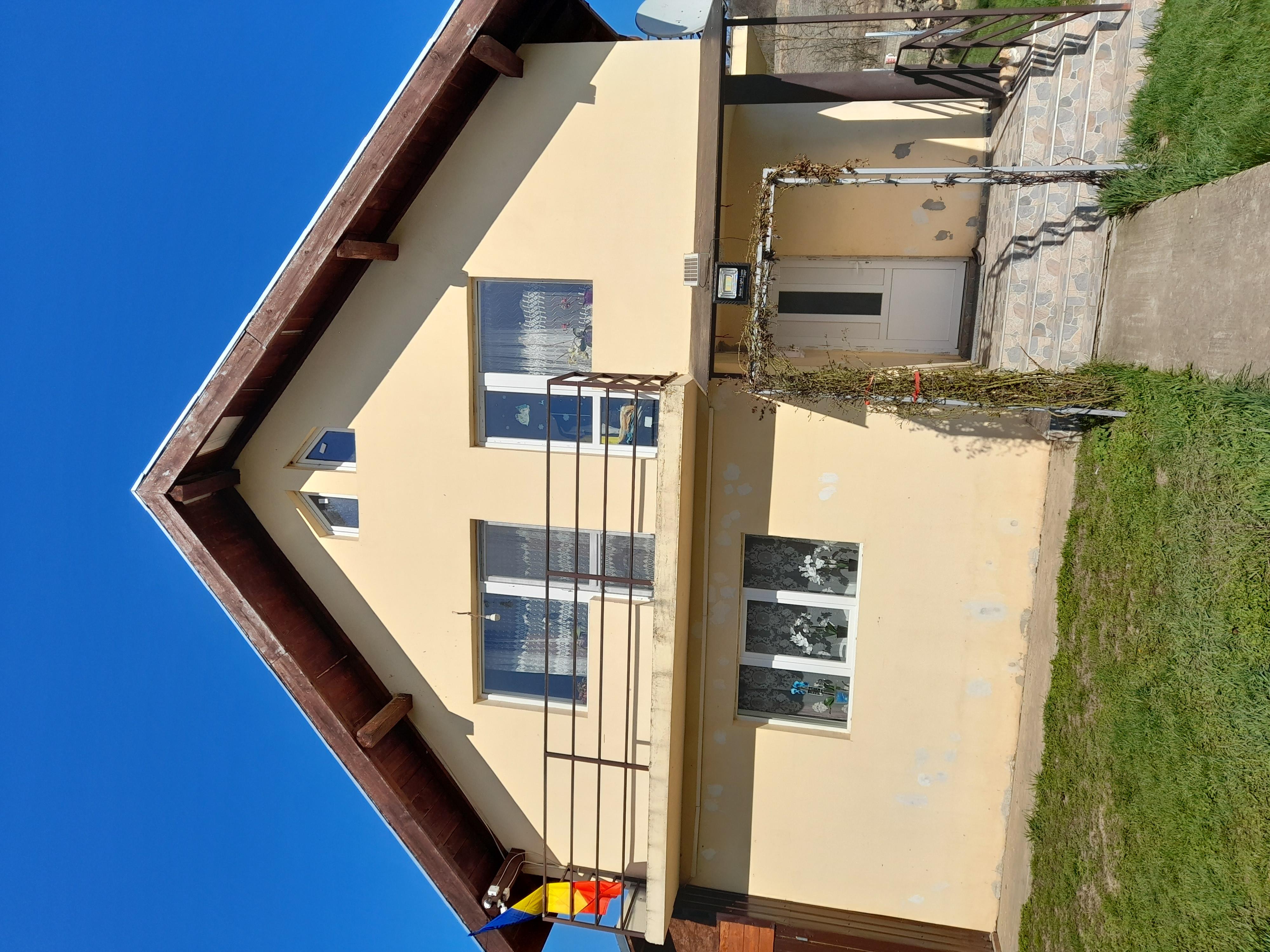 Casa de vanzare