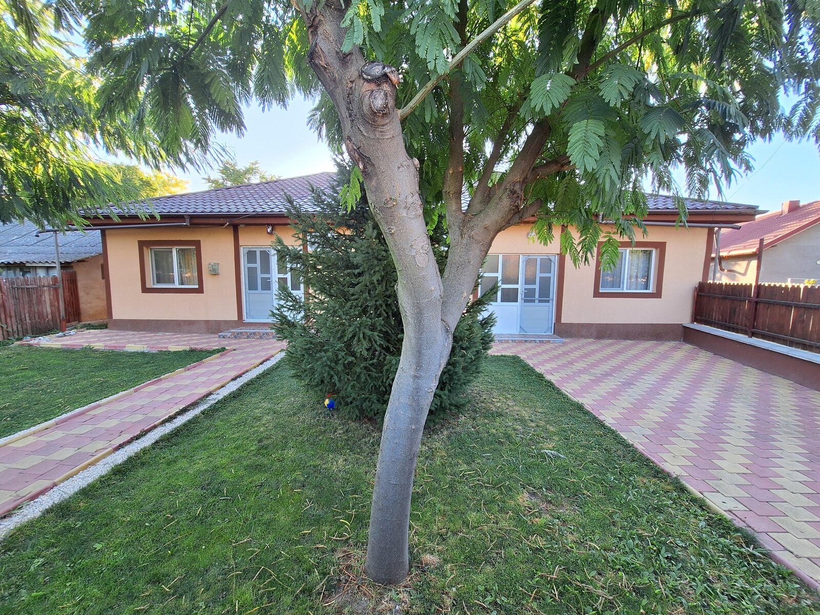 Casa de vanzare