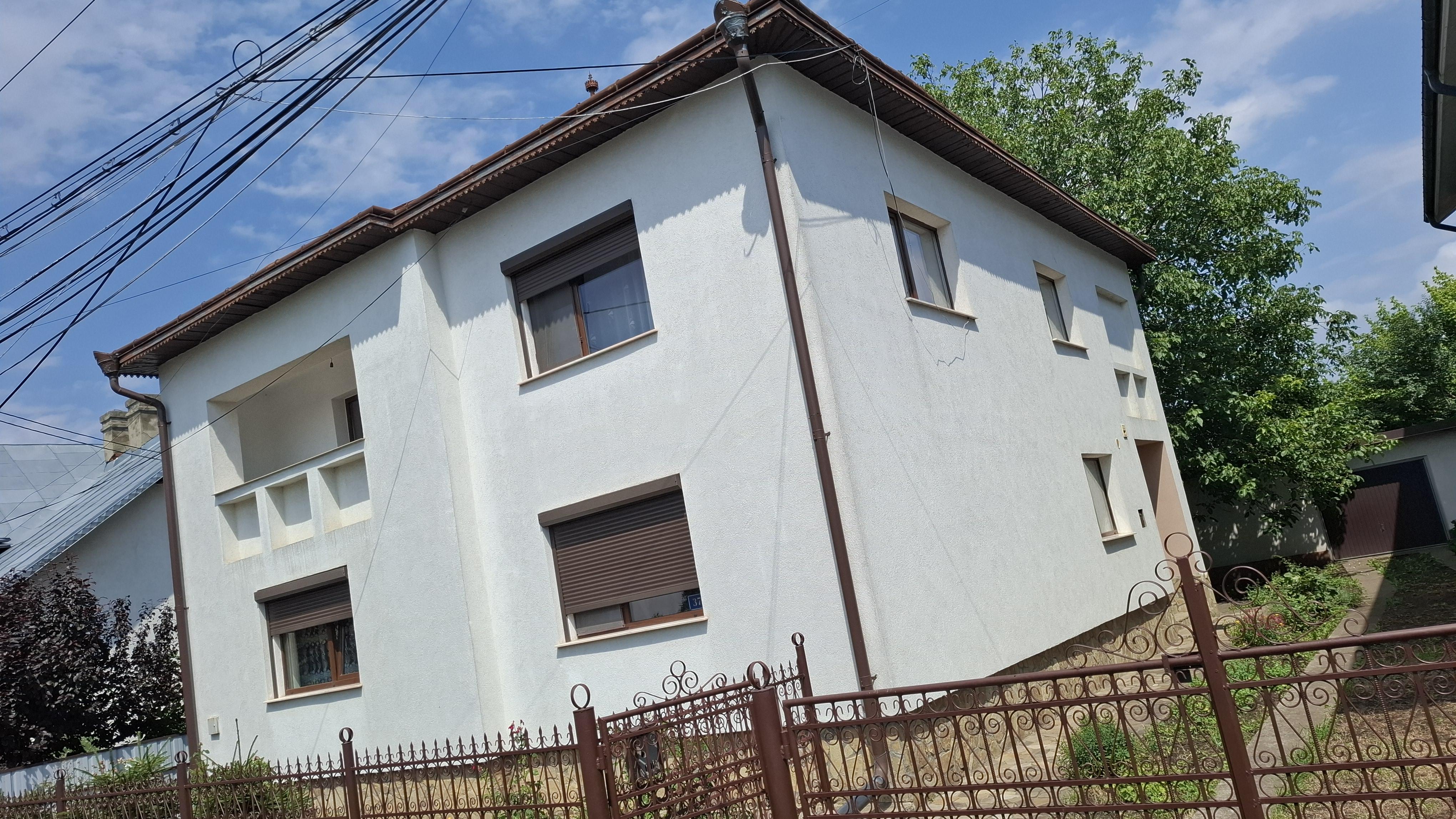 Casa de vanzare