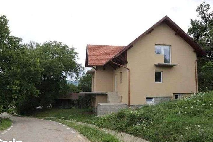Casā de vânzare Aghires