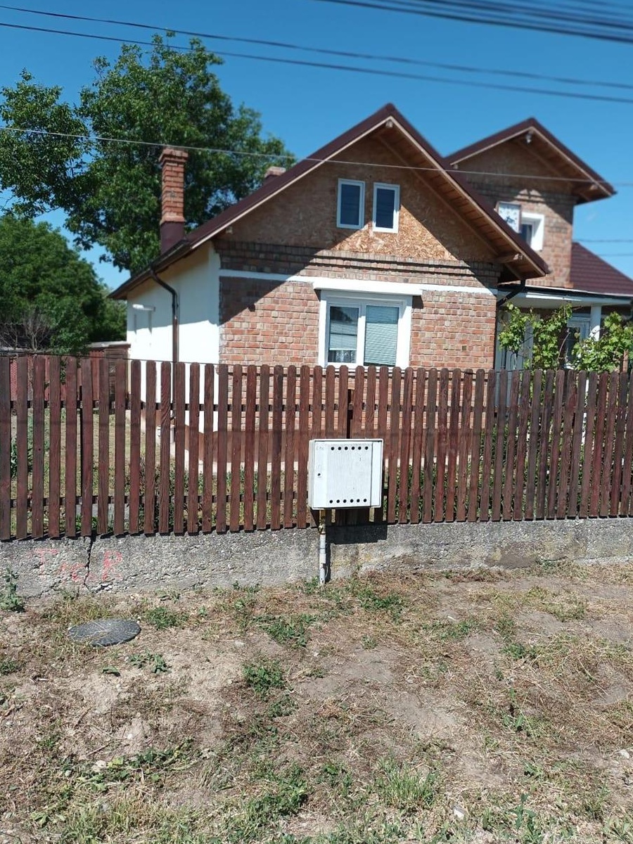 Casa de vanzare, com. Tinosu, PH