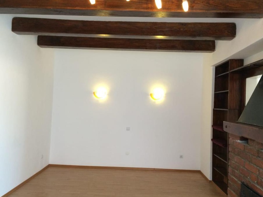 CASA DE VANZARE- CONVENABIL- PROPRIETAR-175 000 E