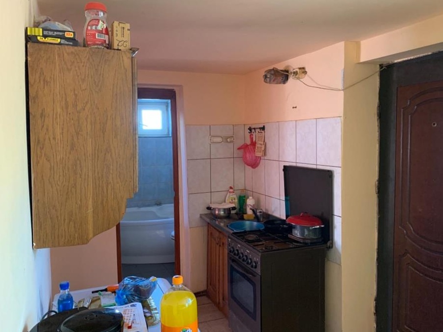 CASA DE VANZARE CU GRADINA 1000 MP
