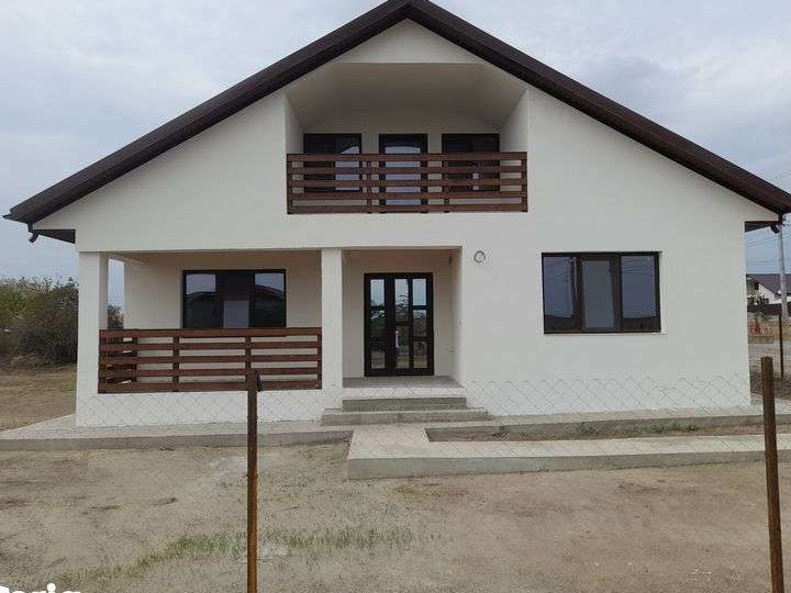 Casă de vânzare în com Branistea
