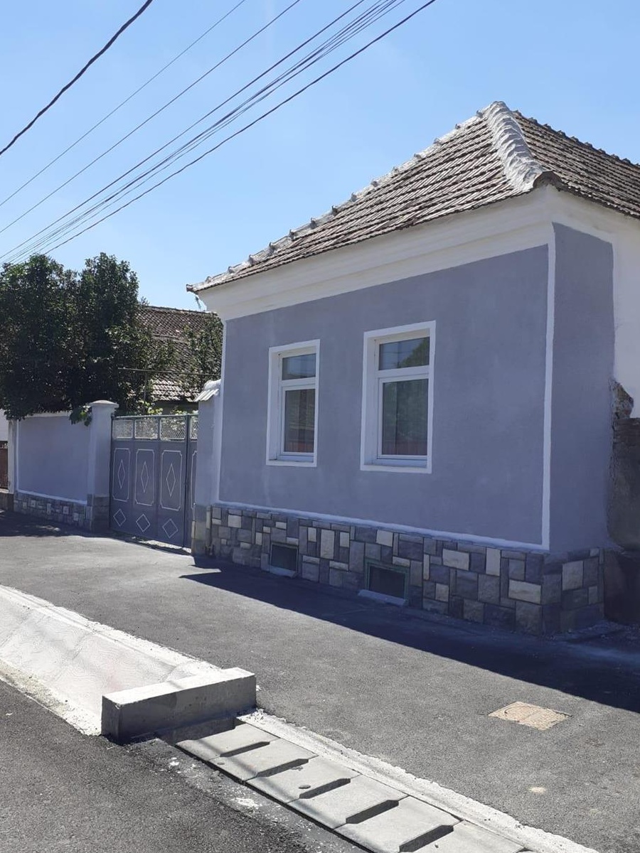 Casa de vanzare in com. Feldioara