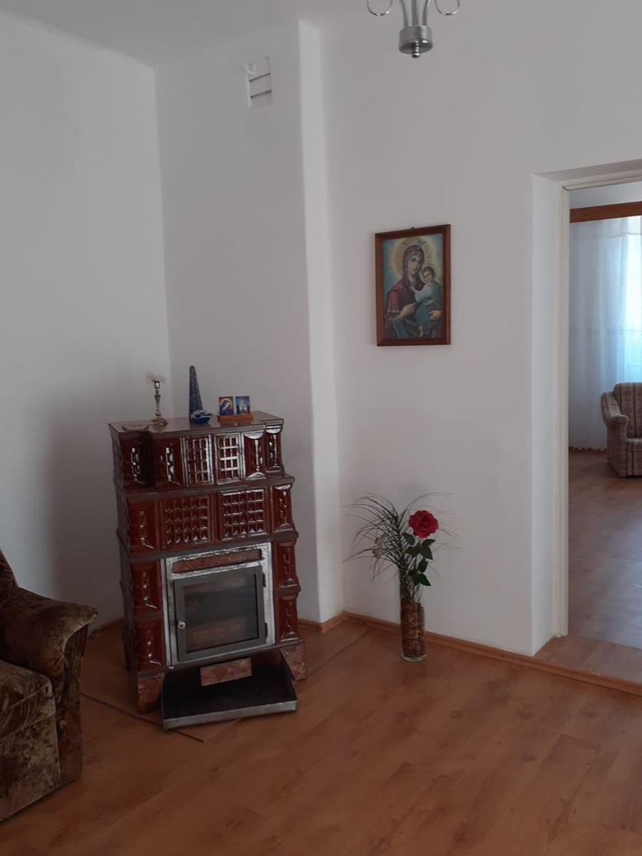 Casa de vanzare in com. Feldioara