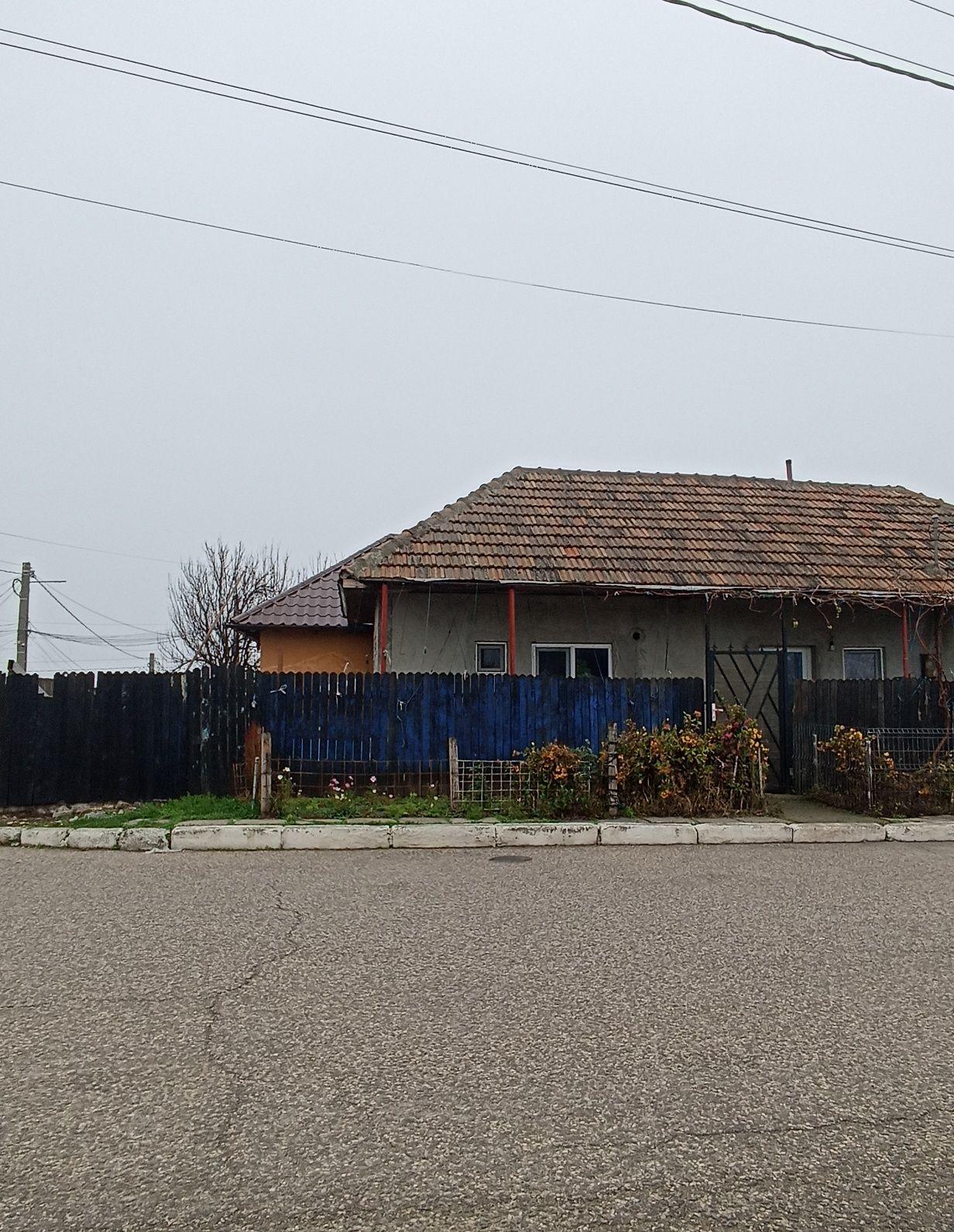 Casa de vânzare în oraș Ovidiu