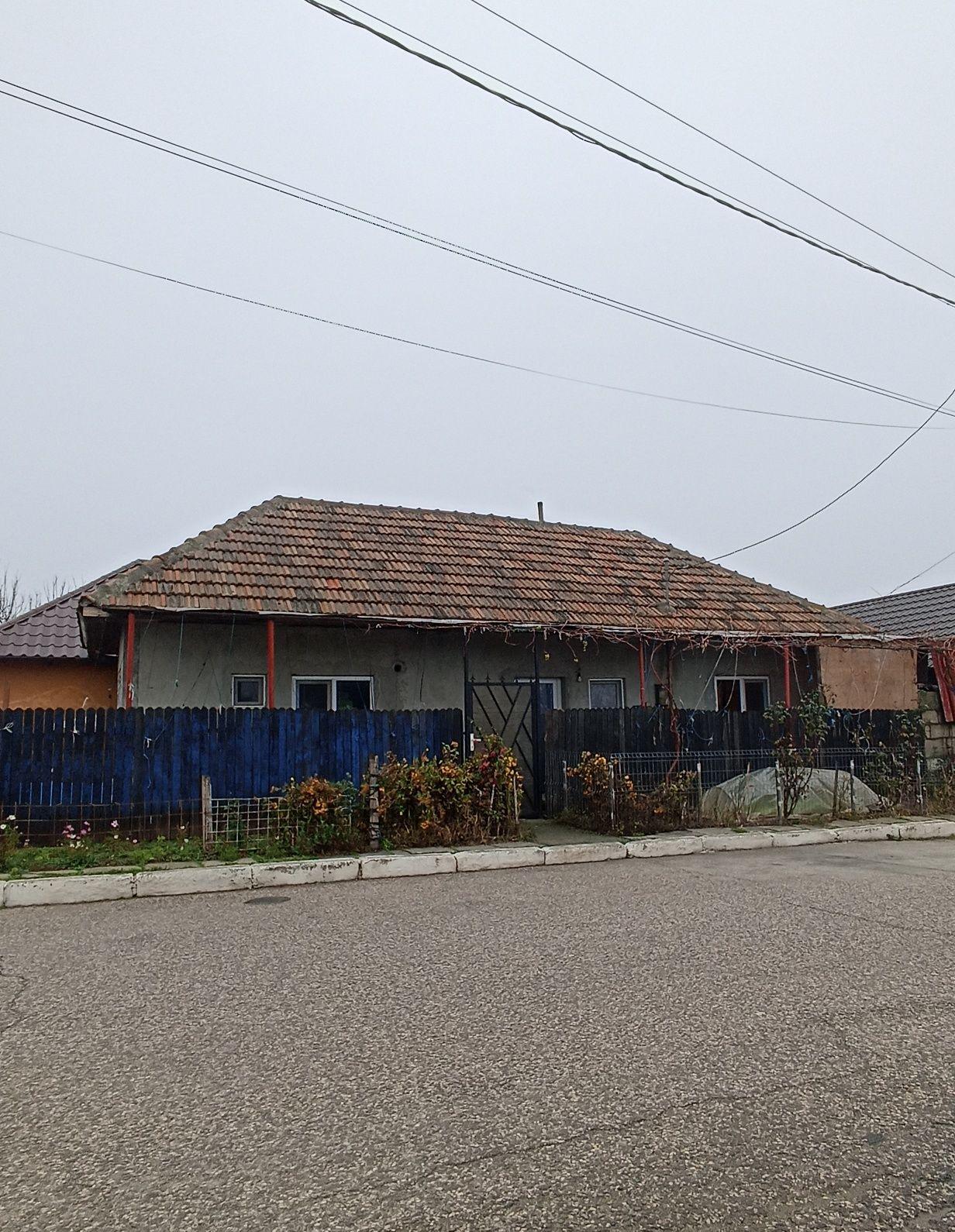 Casa de vânzare în oraș Ovidiu