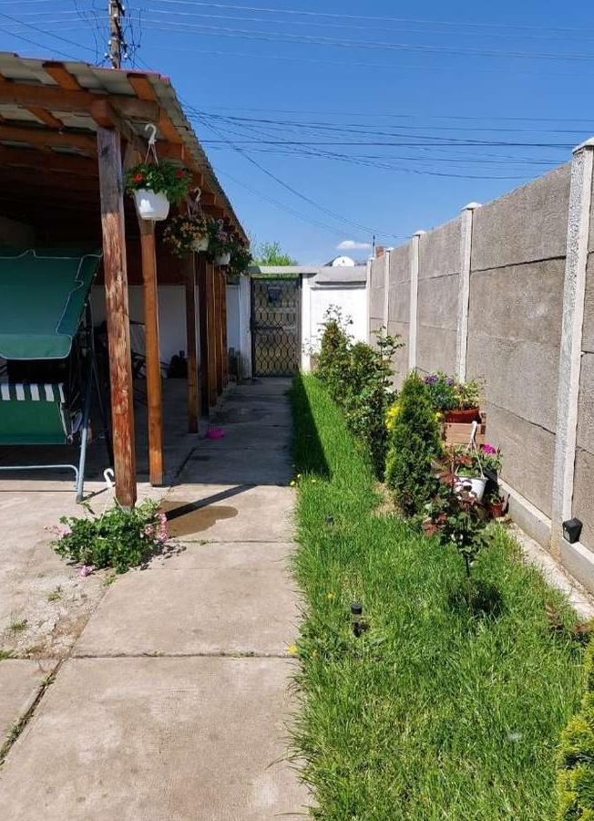 Casa de vanzare în Poltura