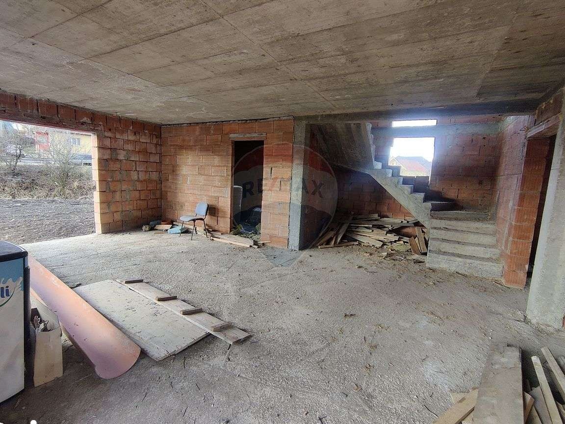 Casa de vanzare in Salicea!