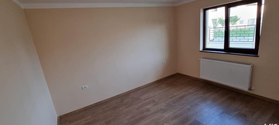 Casă de vânzare în Sânmihaiu Român