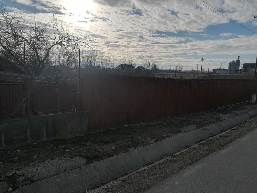 Casa de vânzare la 7 km de autostrada A1 în Comuna Visina Județul Dambovita