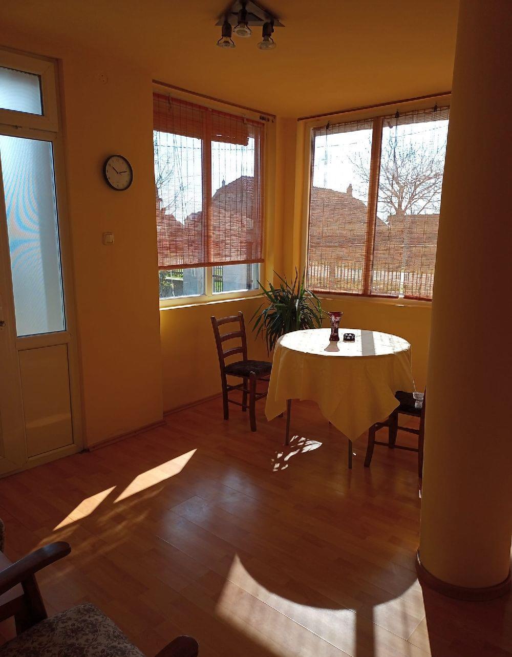 Casa de vânzare la sat