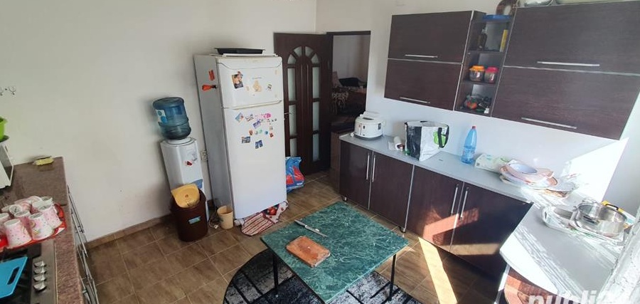 Casă de vânzare lîngă Bucureștî.