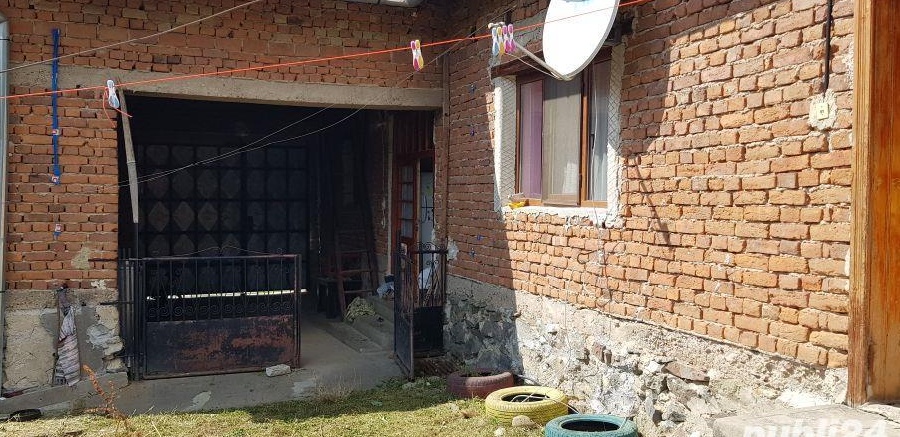 Casa de vânzare LOCUIBILĂ