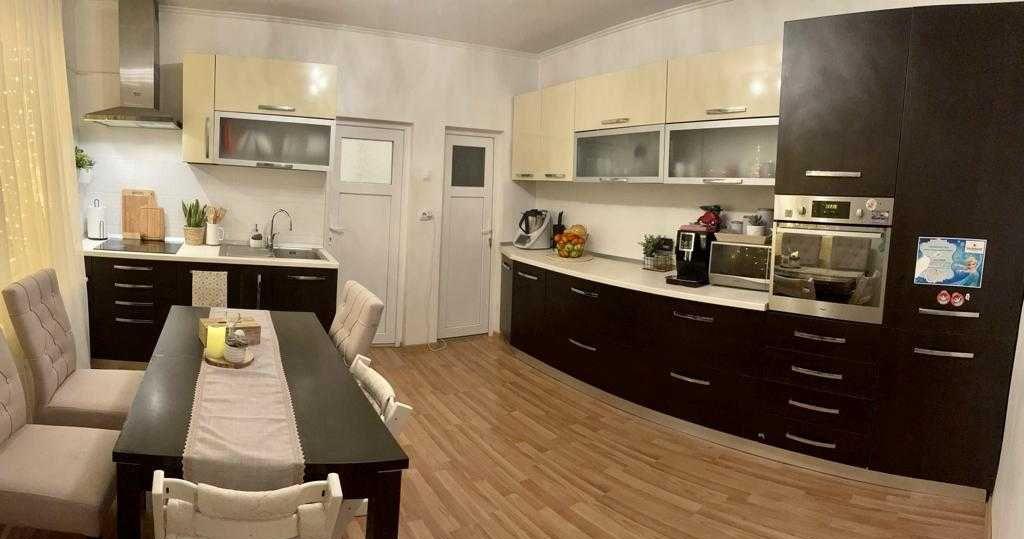 Casa de vanzare P+E, zona gara mare, panorama deosebita