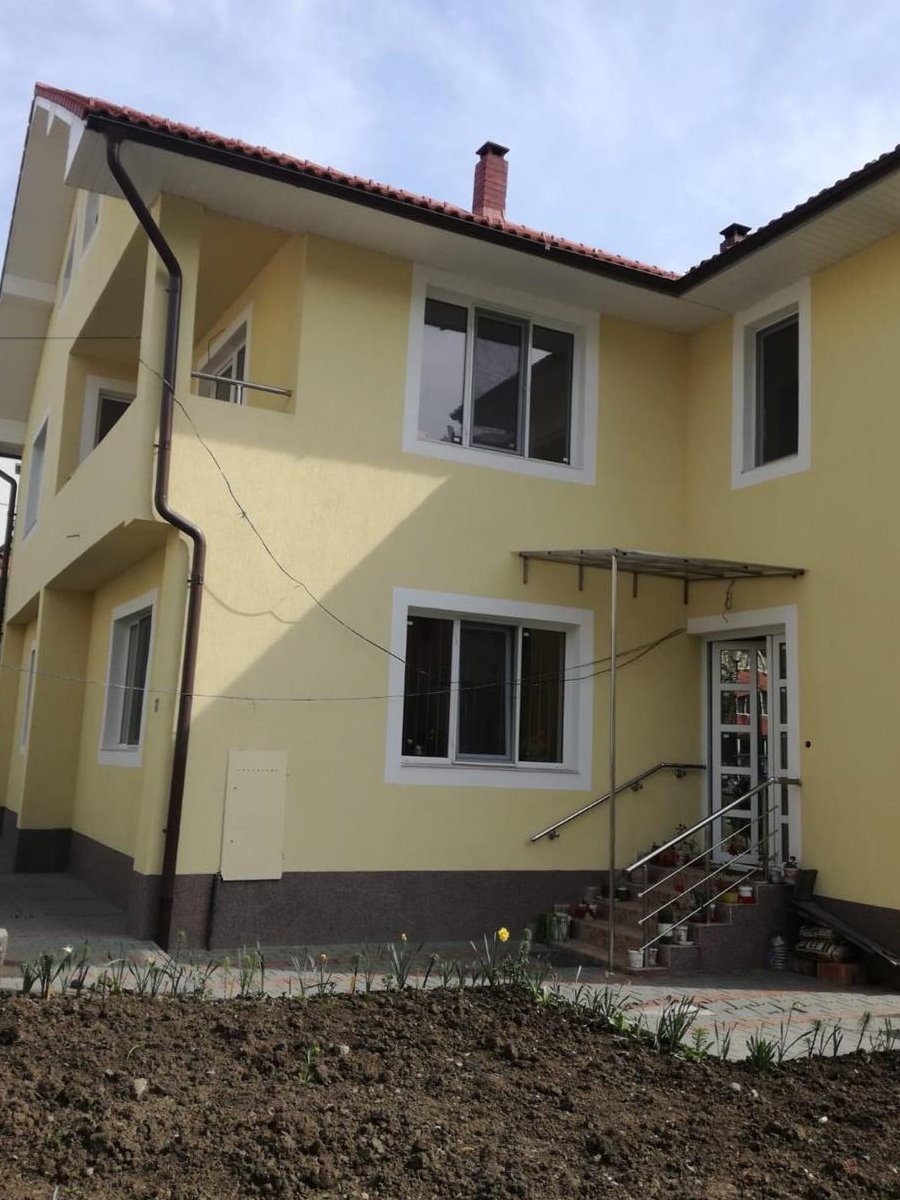 Casa de vanzare situata central