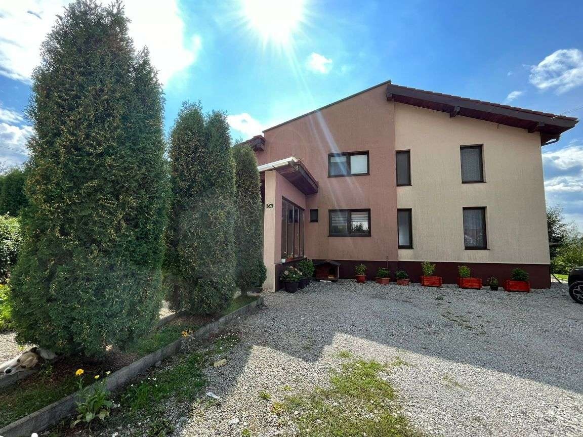 CASĂ DE VÂNZARE - Valea Budacului, Toate utilitățile, zonă deosebită