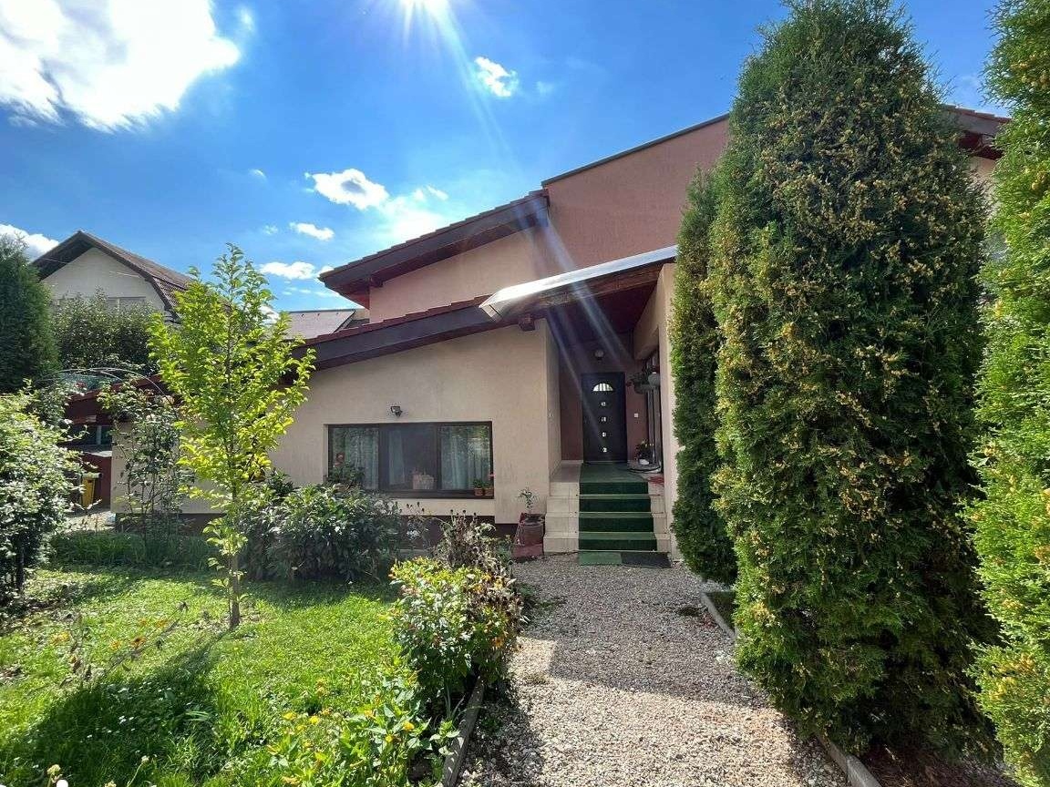 CASĂ DE VÂNZARE - Valea Budacului, Toate utilitățile, zonă deosebită