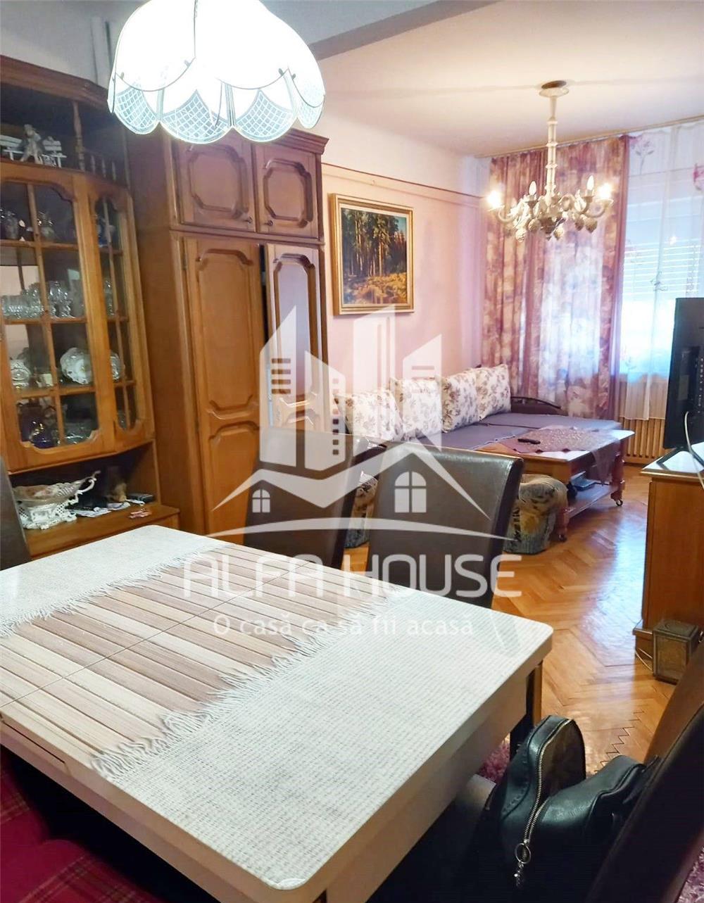 Casa de vanzare , zona centrala !