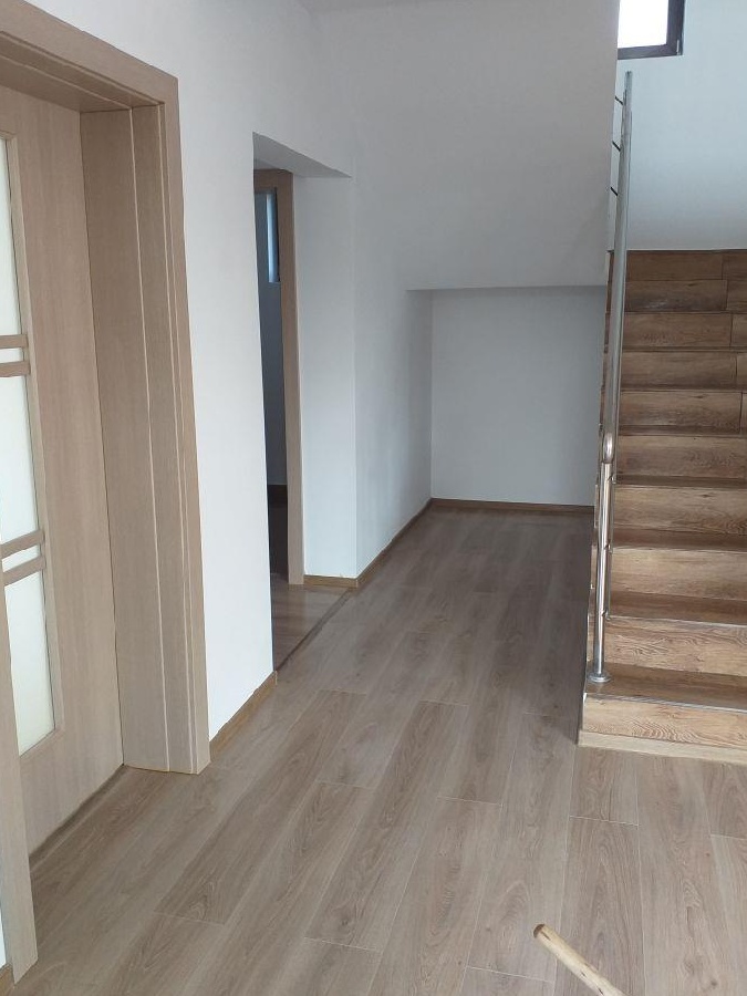Casa de vanzareP+1