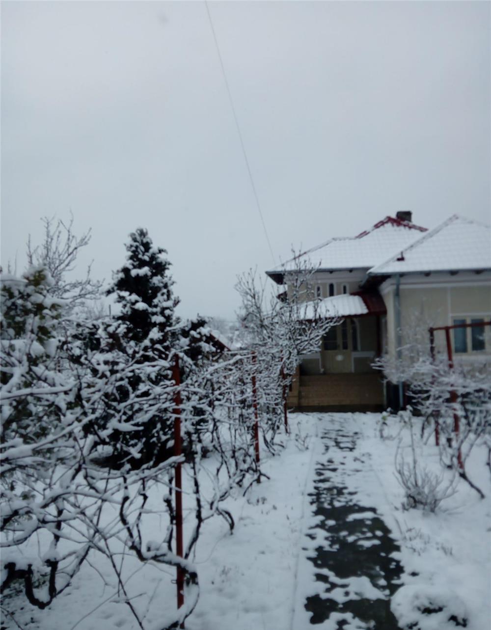 Casa de vanzare+teren in comuna Baiculesti,judetul Arges