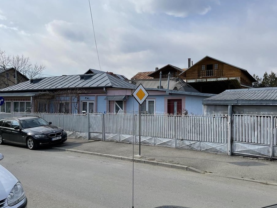 Casa in centru , Urlati