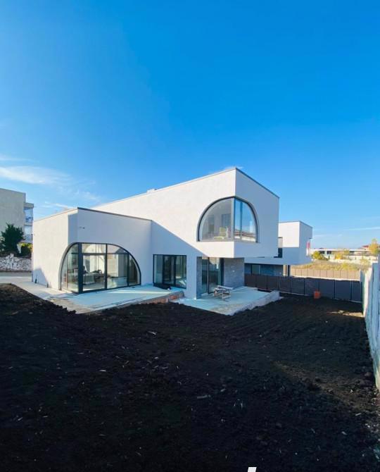 Casa in Corbeanca pe Strada Laguna Albastra
