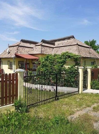 Casa în Grebenisu de Campie